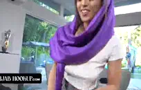 بنت يمنية قصيرة تنتاك