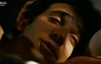 التبول عليها أثناء ممارسة الجنس معها بأسلوب المتشددين في الخارج.