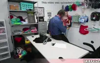 حصان ينيك بنت بقسوة