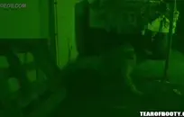 عاهرة قذرة تريد أن تمارس الجنس مع أي شخص يسمح لها بذلك