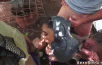 أبيض شاحب الغنائم البريطانية استغل من قبل الديك ضخمة و creampied.