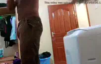 إن التجول في الحديقة مع فاكهة كاملة محشوة في مؤخرتي هو شيء أستمتع بفعله من أجل المتعة.