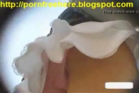 اصغر بنت بيعمل سكس