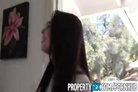 سكس عرض ازياء نساء عربيات سمان