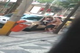 سكس شرطيه في السيارة