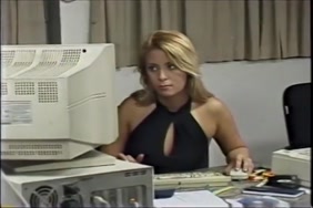 صور سكس بنات معا احصانه تقذف عليها شهواه