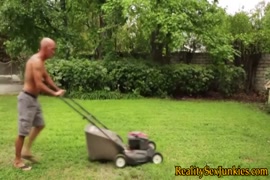 قصص سكس مع مدرب اليوغا