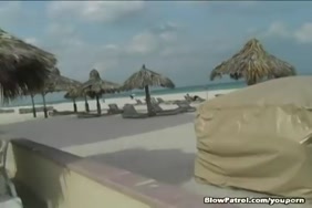 ممارسه النساء الجنس مع بعض الحيوانات